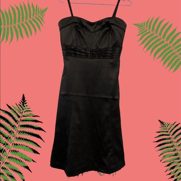 RW&CO Size 2, Black strapless Satine Cocktail Dress. Y2K, Party, evening dress. - Picture 2 of 12